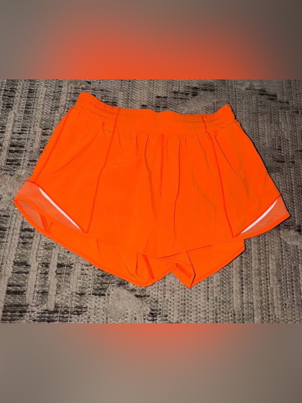 Lululemon Hotty Hot Shorts neon orange sz 10
